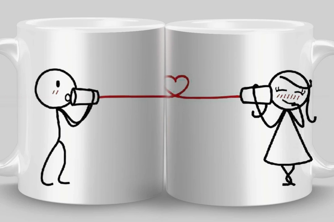 طرح لایه باز موکاپ ماگ عاشقانه به صورت خطی یا line art به صورت وکتور و فتوشاپ psd شماره 7