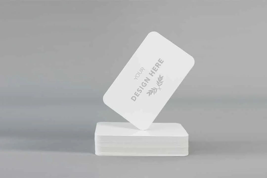 موکاپ کارت ویزیت لایه باز سفید