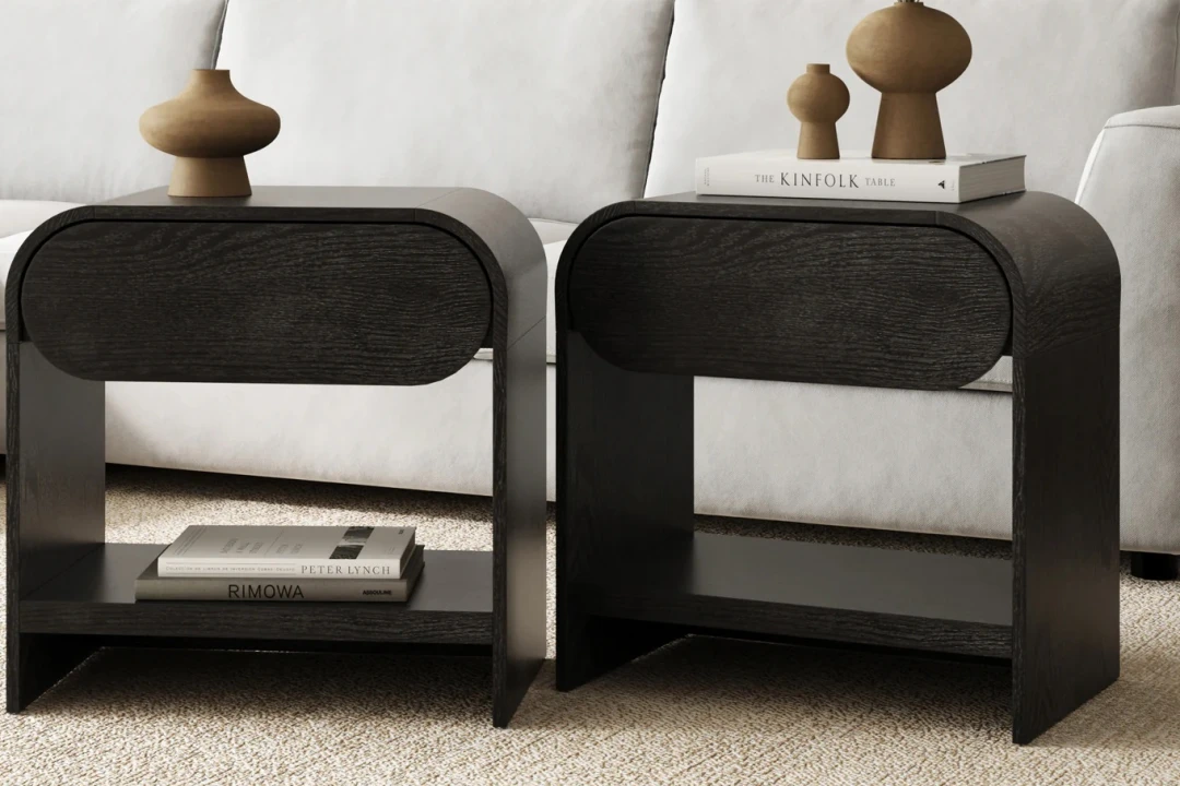 میز کشوی کنار تخت