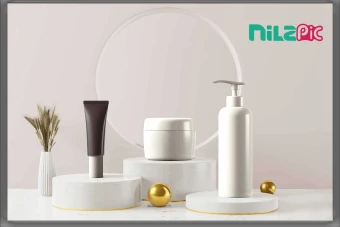 لایه باز موکاپ لوازم آرایشی تم سفید