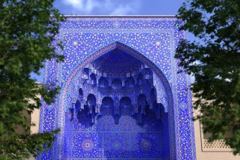 صحنه آماده ایوان مقرنس