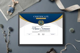 گواهینامه یا سرتیفیکت طرح آبی و سفید