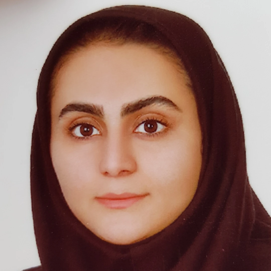 شقایق احمدی